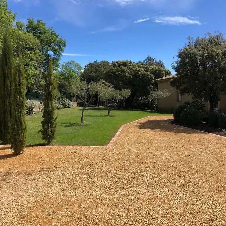 Hébergement de vacances De L'amandier