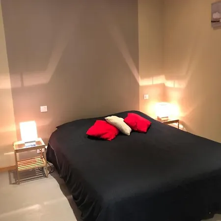 De L'amandier Hébergement de vacances Grignan