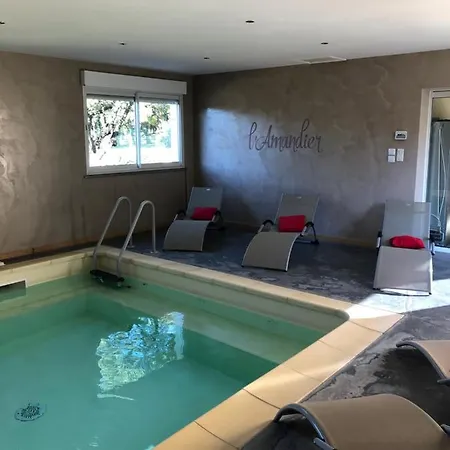 Hébergement de vacances De L'amandier